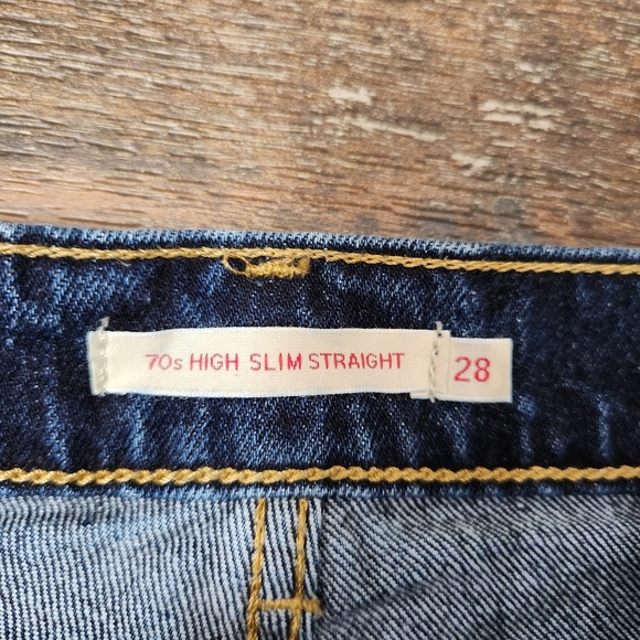 LEVI"S 70s SLIM STRAIGHT LEG JEANS SIZE 28 - Picture 7 of 11